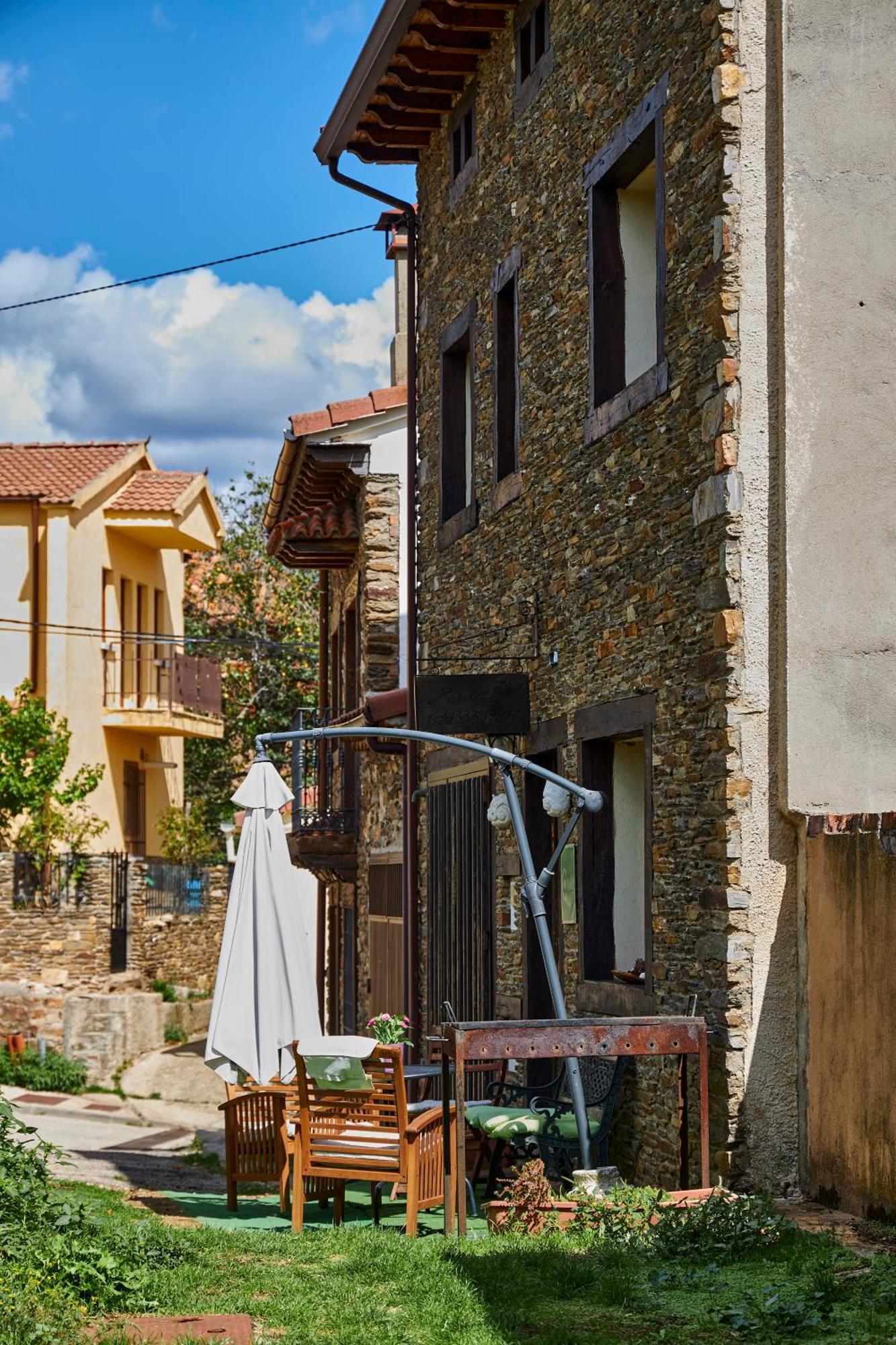 Casa Rural Fuente Del Arca Montejo มอนเตโค เด ลาเซียร์รา ภายนอก รูปภาพ